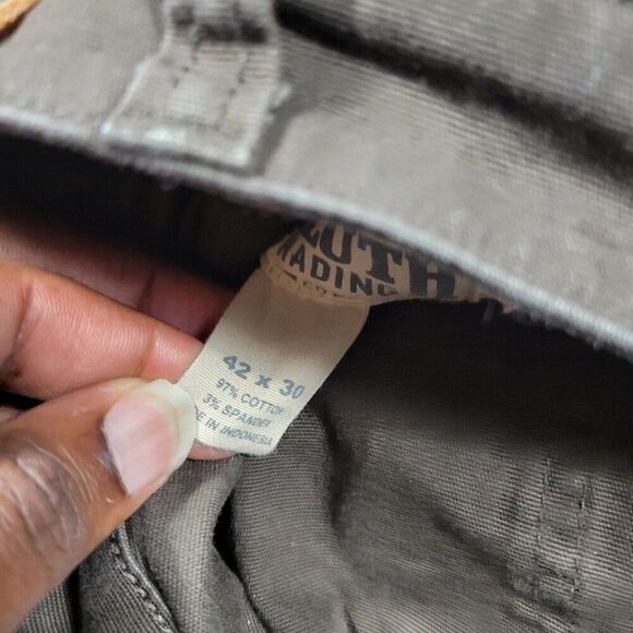 Duluth Trading Flex Fire Hose Jeans Mens 42x28.5 Tag 42x30 Brown Relaxed Flaws* - Picture 3 of 7